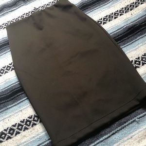 Brown/dark green tube with stretch